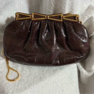Ashneil Vintage Embossed Leather Hinge Frame Bag